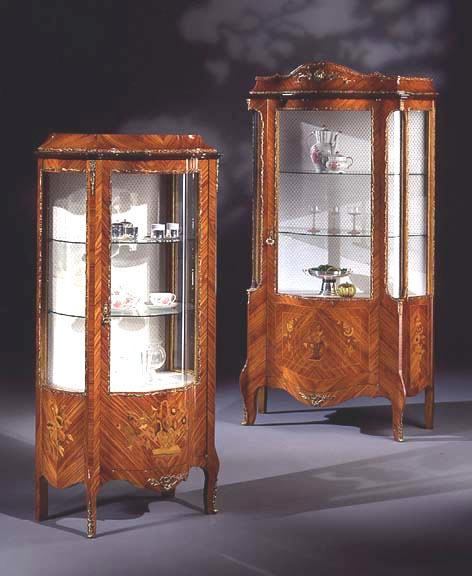 Ampliar Cristaleira Classico 17 no site da Marcenaria Martins Móvel Cristaleira Classico 17