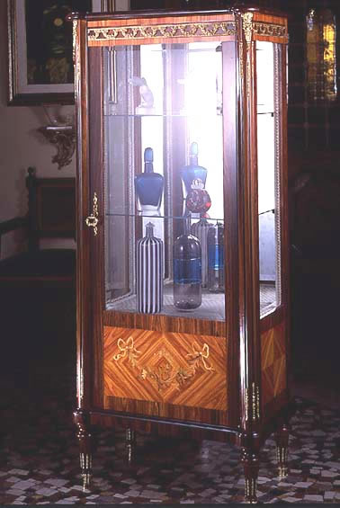 Móvel Cristaleira Classico 31