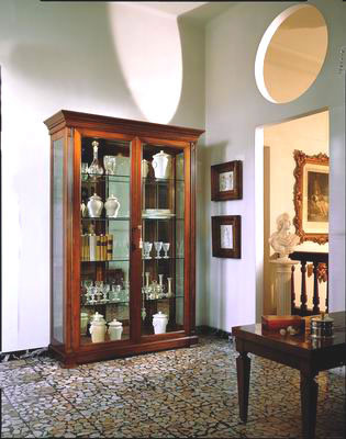 Ampliar Cristaleira Classico 67 no site da Marcenaria Martins Móvel Cristaleira Classico 67