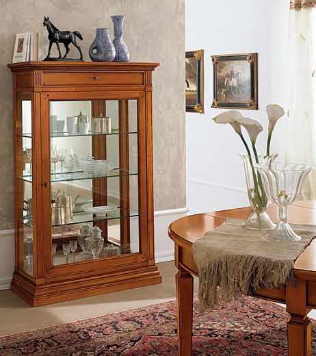 Ampliar Cristaleira Classico 68 no site da Marcenaria Martins Móvel Cristaleira Classico 68