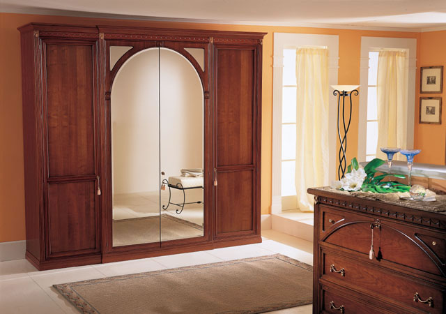 Ampliar Guarda Roupa Classico 46 no site da Marcenaria Martins Móvel Guarda Roupa Classico 46